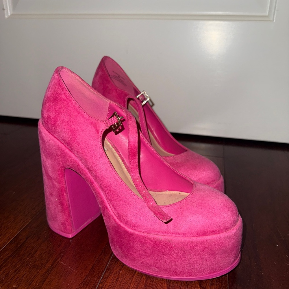 Steve Madden Fuchsia Suede Platform Heels